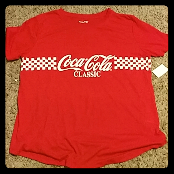 Coca Cola Tops - Coca-Cola t-shirt extra large 119